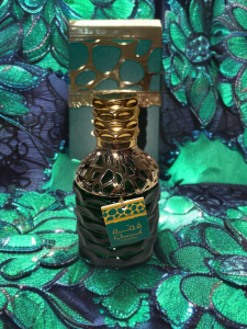 عطر "قمة النسائي"